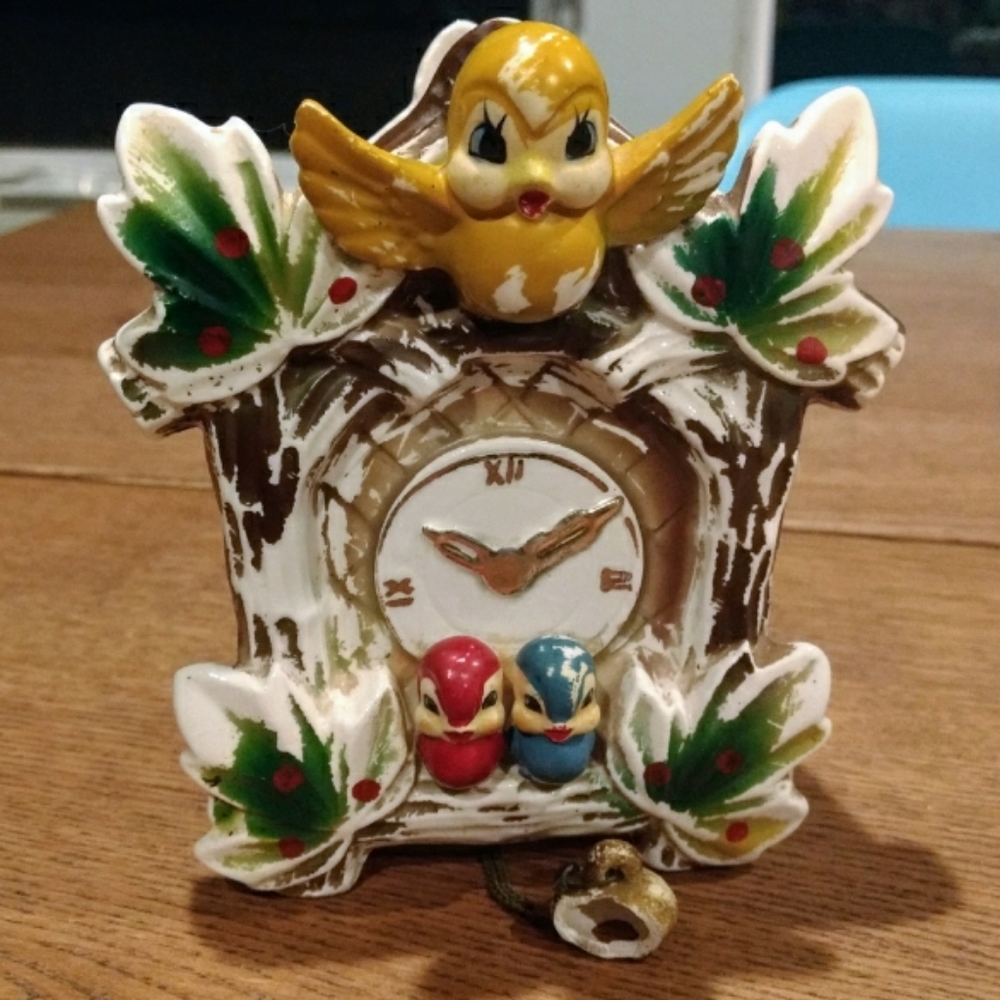 Vintage Lipper and Mann Cuckoo Clock Wall Pocket